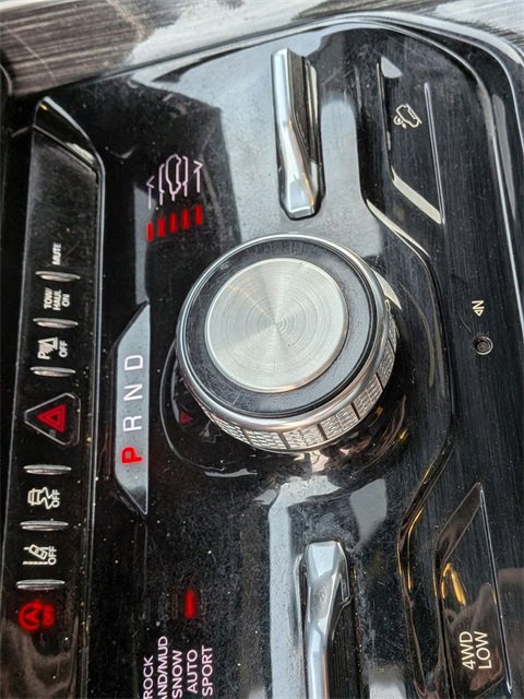 Used 2022 Jeep Wagoneer Series III w/ Premium Group I image 26