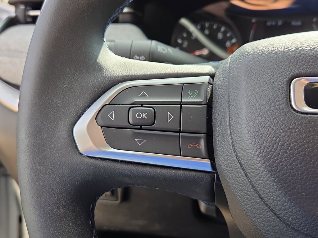 Used 2022 Jeep Compass Latitude image 24