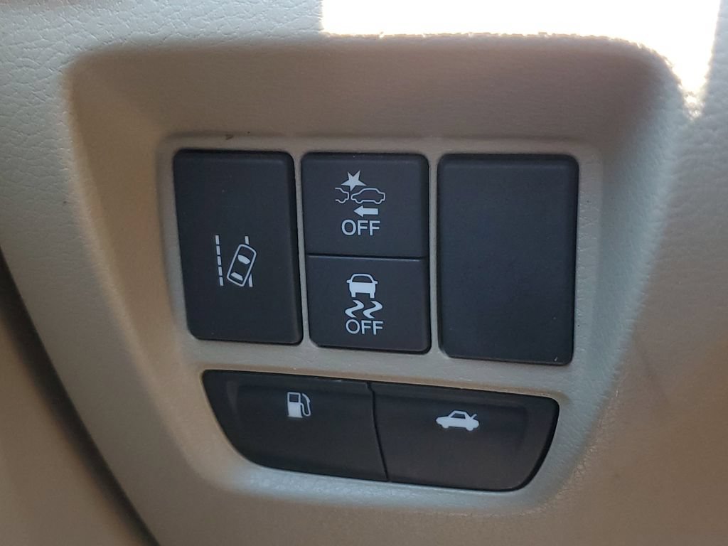 Certified 2018 Acura TLX FWD image 31