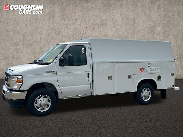 New 2026 Ford E-350 and Econoline 350 Super Duty w/ Power Equipment Group RWD image 10