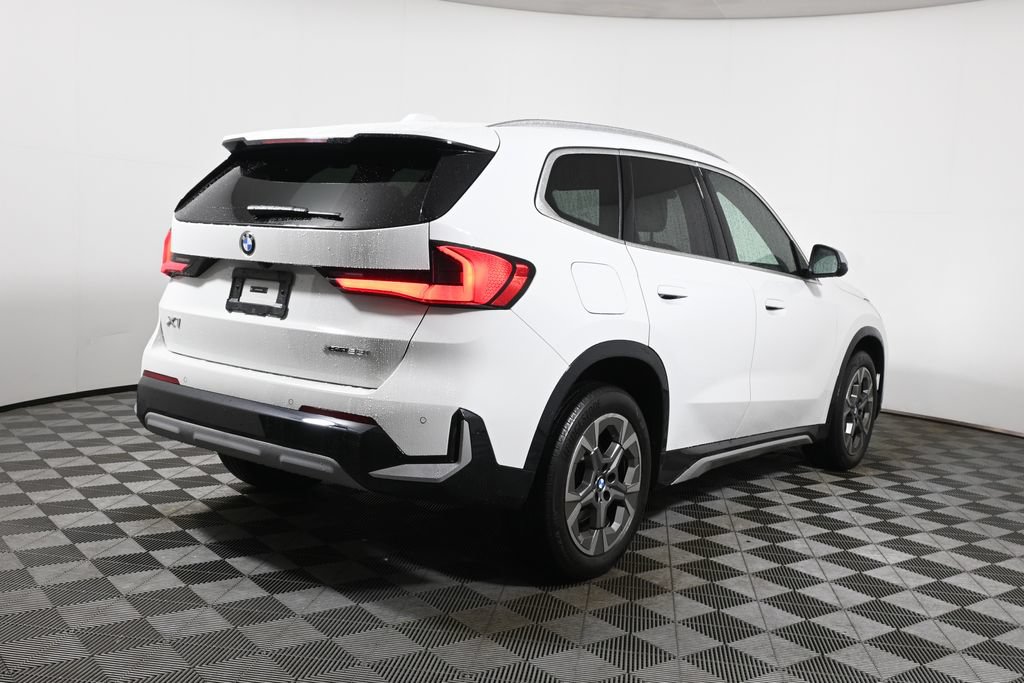 Used 2024 BMW X1 xDrive28i w/ Convenience Package AWD/4WD image 11