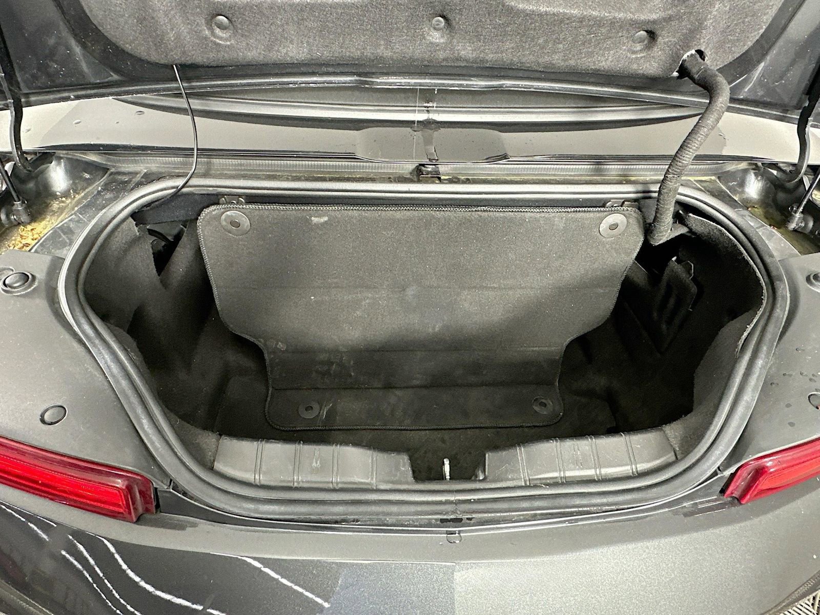 Used 2016 Chevrolet Camaro LT RWD image 24