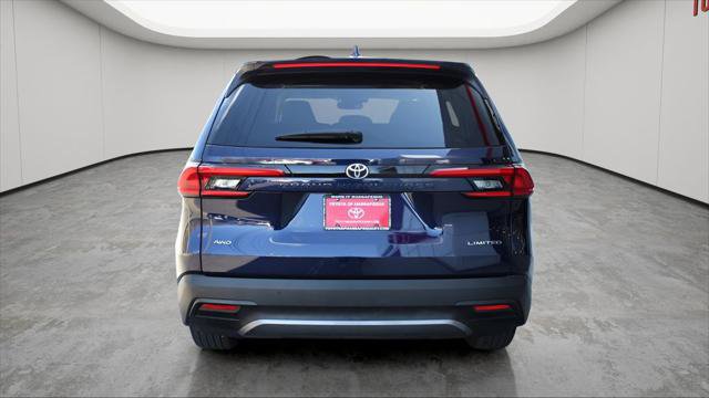 Certified 2024 Toyota Grand Highlander AWD image 4