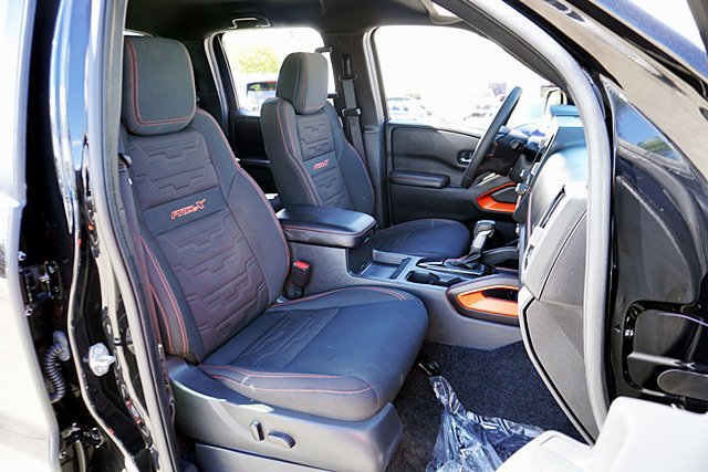 Used 2025 Nissan Frontier Pro-X RWD image 19