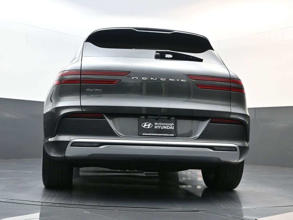 Used 2023 Genesis Electrified GV70 Advanced image 25