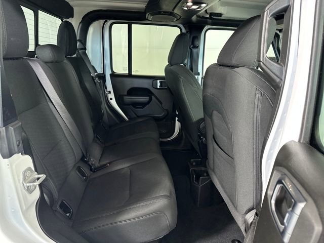 Used 2022 Jeep Gladiator Sport image 27