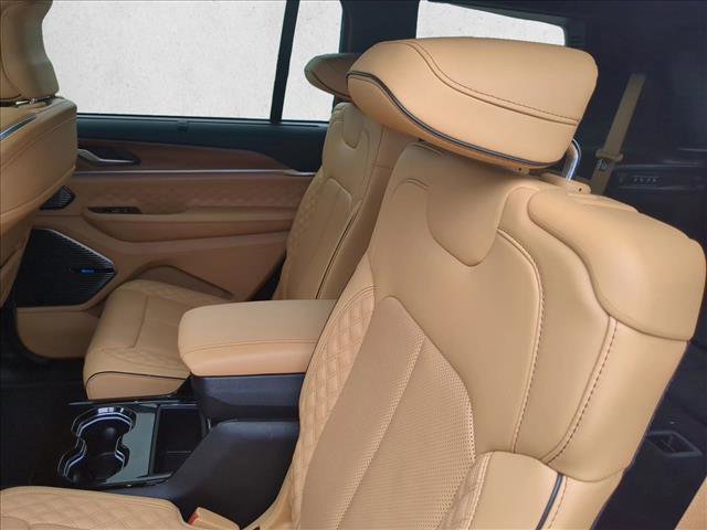 Used 2021 Jeep Grand Cherokee L Summit image 21