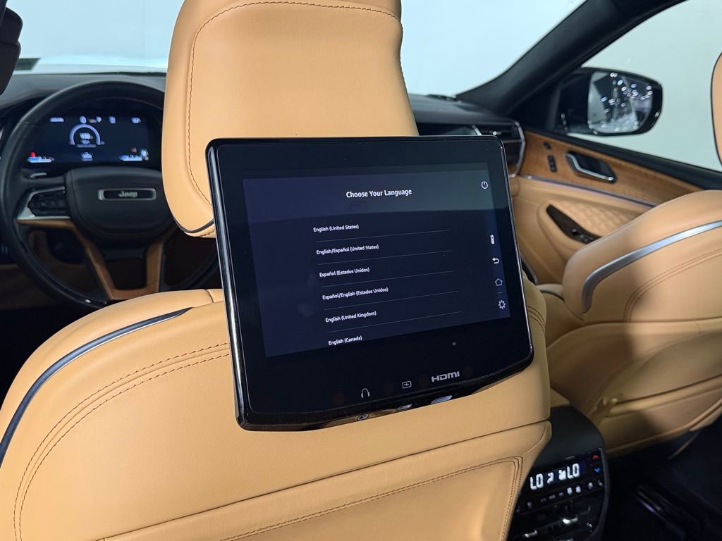 Certified 2025 Jeep Grand Cherokee L Summit AWD/4WD image 35