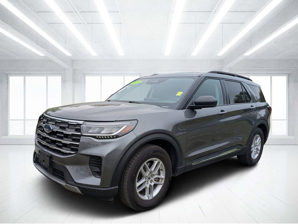 Used 2025 Ford Explorer Active image 7