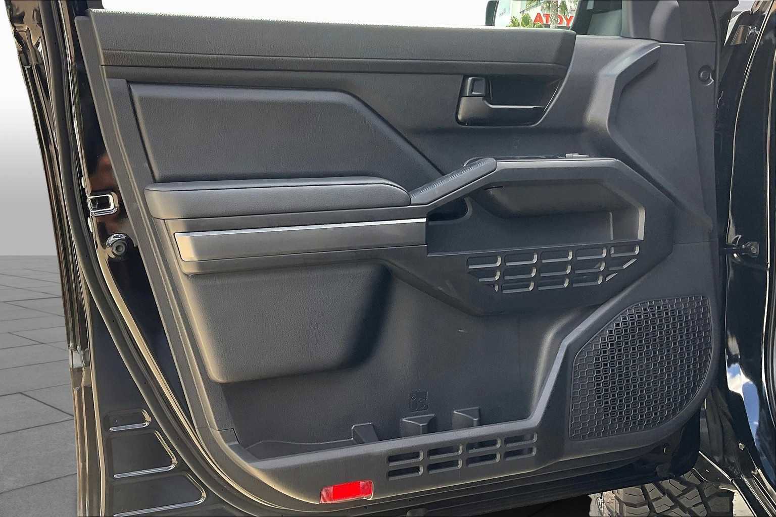 Used 2025 Toyota Tacoma SR5 image 20