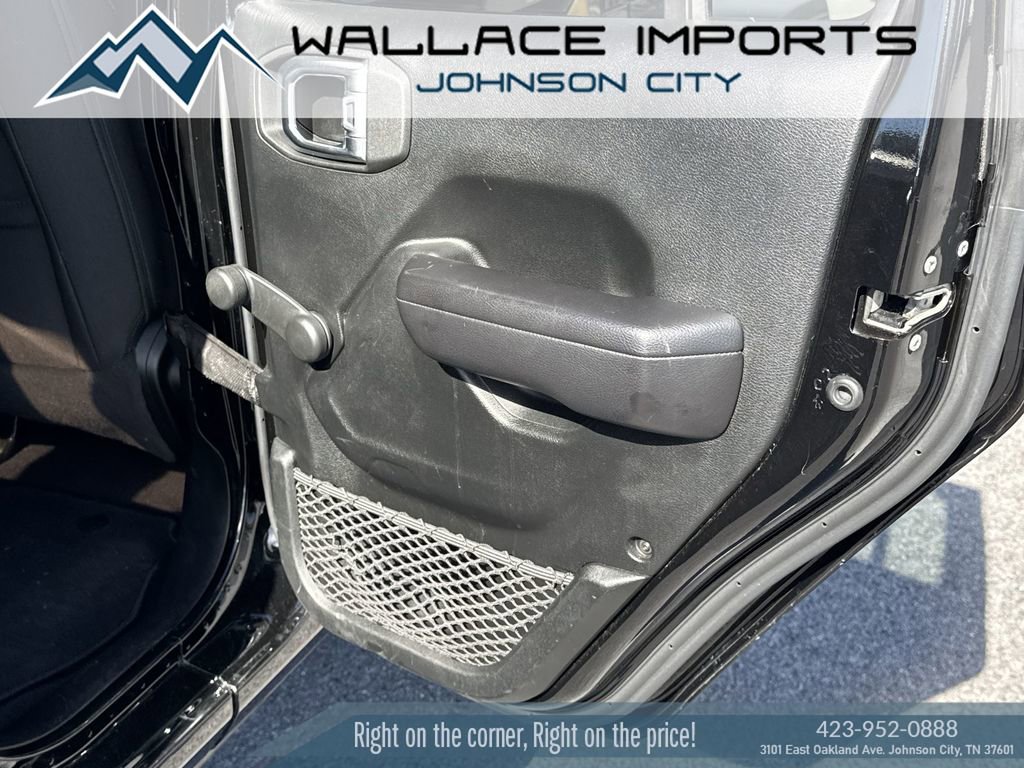 Used 2021 Jeep Gladiator Sport image 38