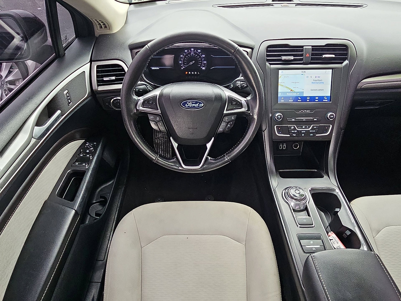 Used 2020 Ford Fusion SE w/ Equipment Group 151A FWD image 21