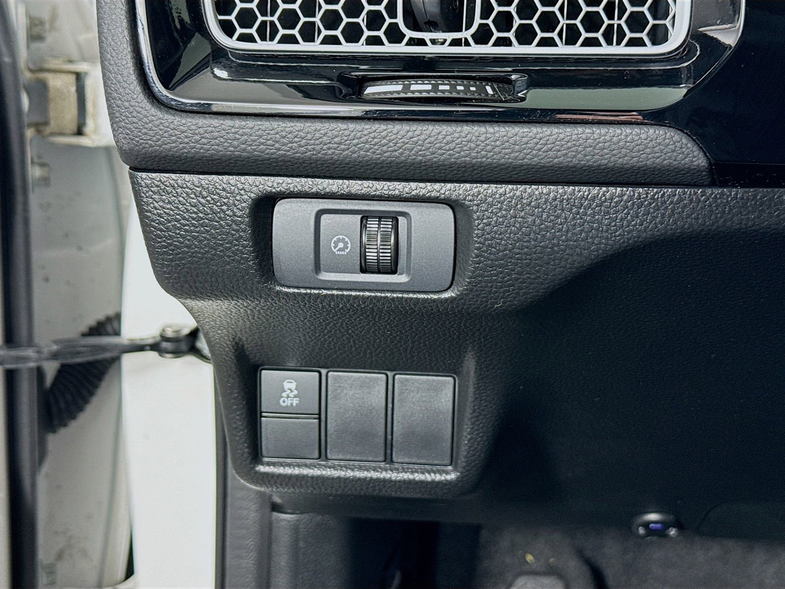 Used 2025 Honda Civic Sport image 11