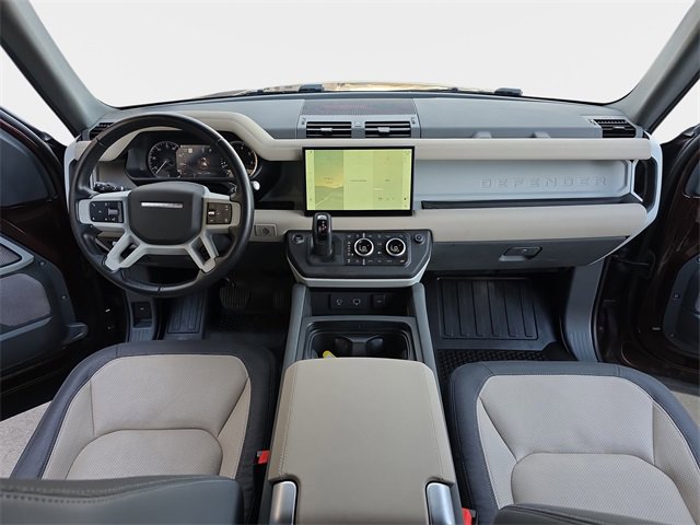 Used 2023 Land Rover Defender 130 X-Dynamic SE image 9