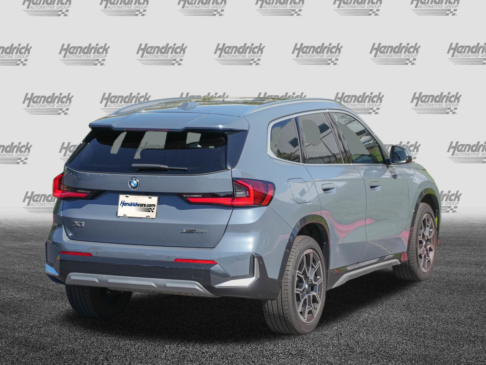 Certified 2025 BMW X1 xDrive28i AWD/4WD image 9