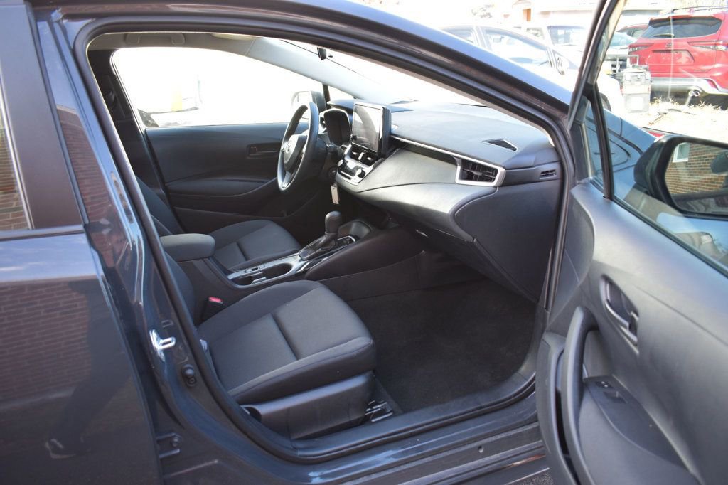 Used 2024 Toyota Corolla LE image 18