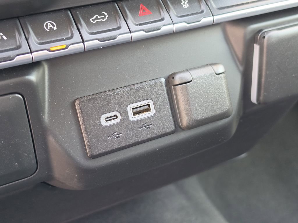 Used 2025 Chevrolet Silverado 1500 Custom AWD/4WD image 23