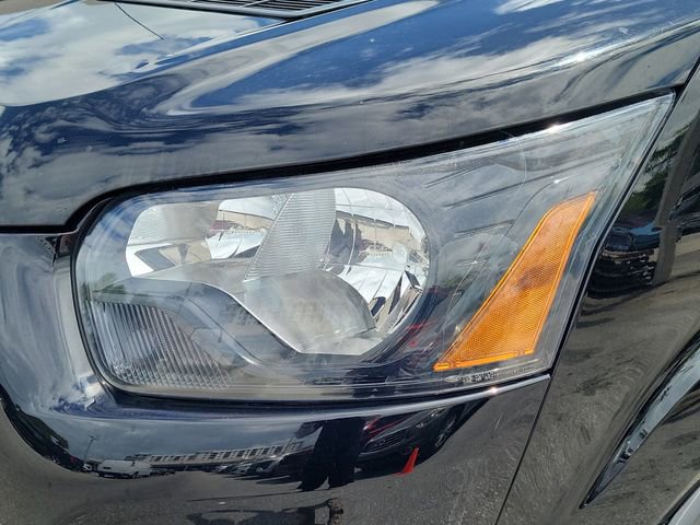 Used 2023 Ford Transit 350 XLT image 10