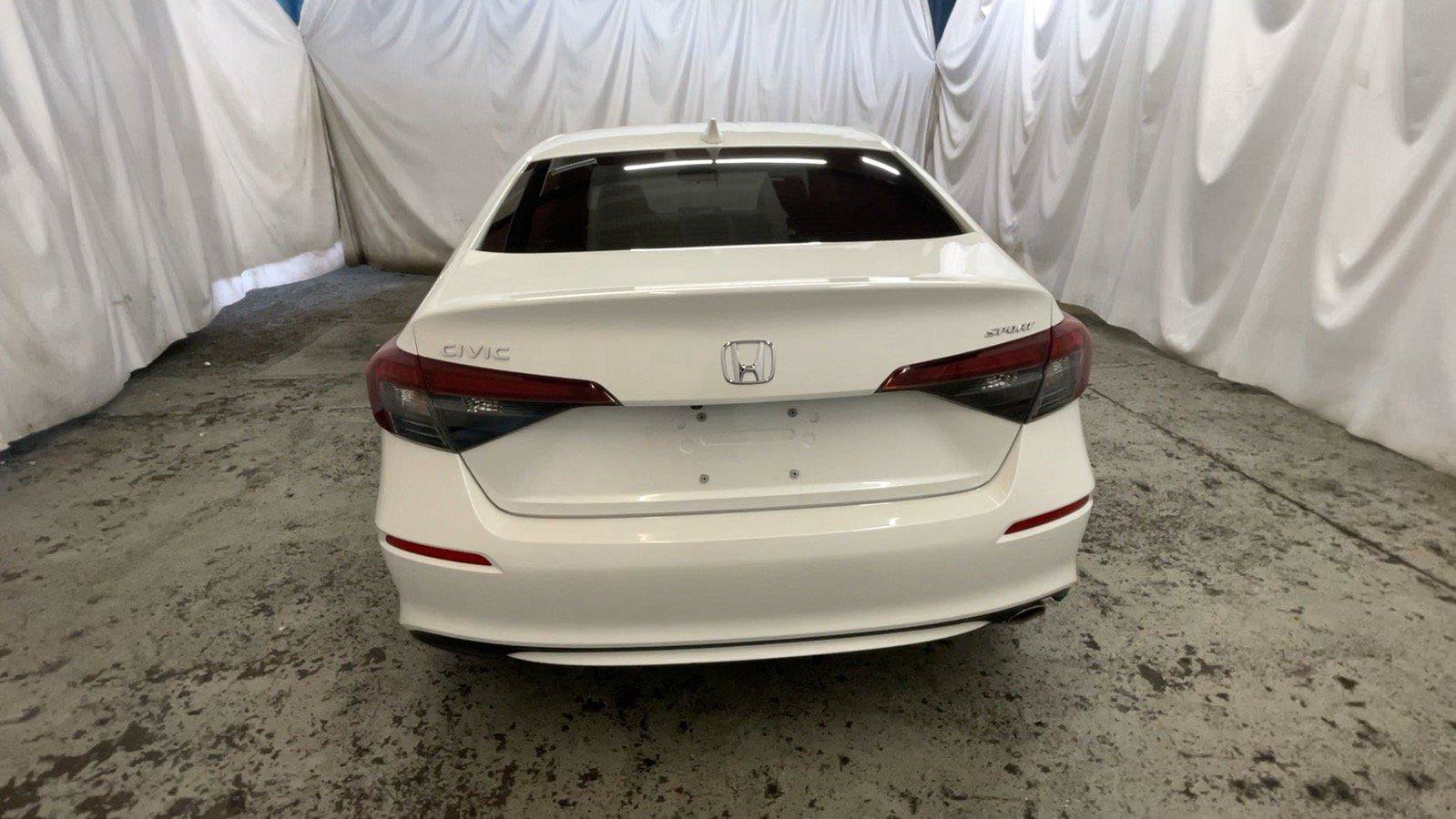 Used 2025 Honda Civic Sport image 9