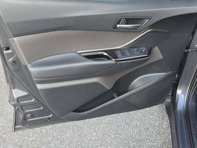 Used 2022 Toyota C-HR Limited FWD image 29