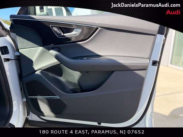 Used 2023 Audi Q8 Premium Plus AWD/4WD image 20