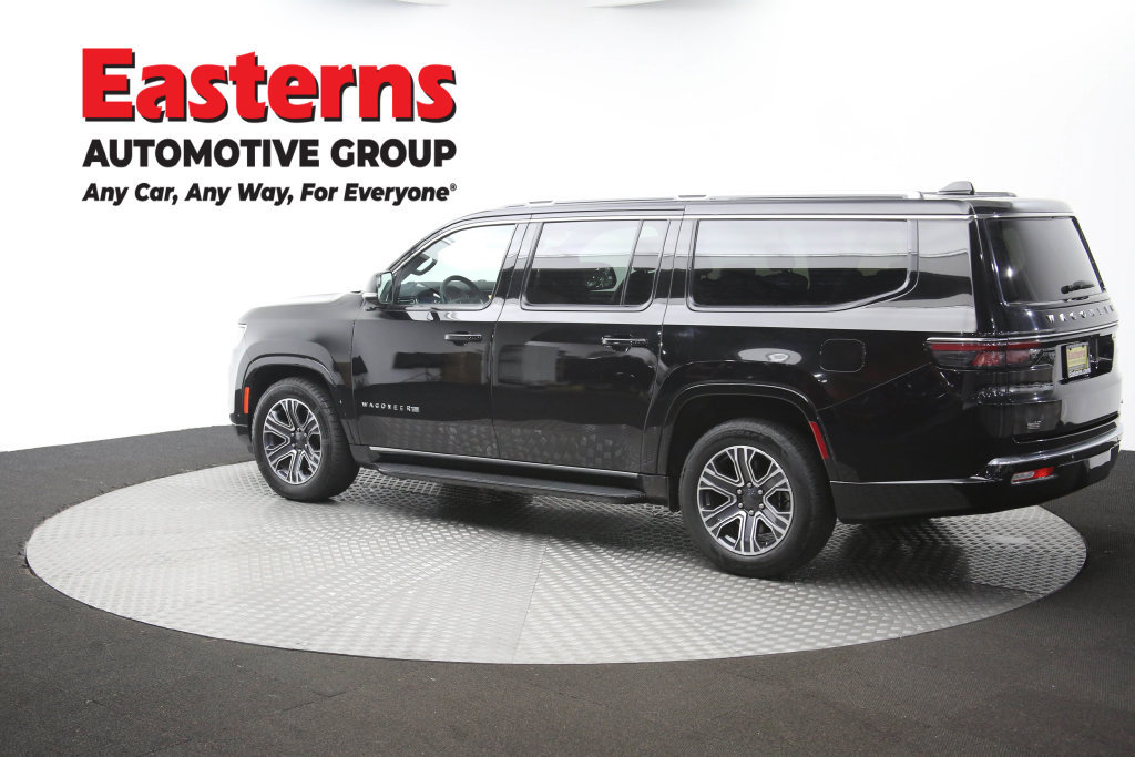 Used 2024 Jeep Wagoneer L Series II RWD image 72