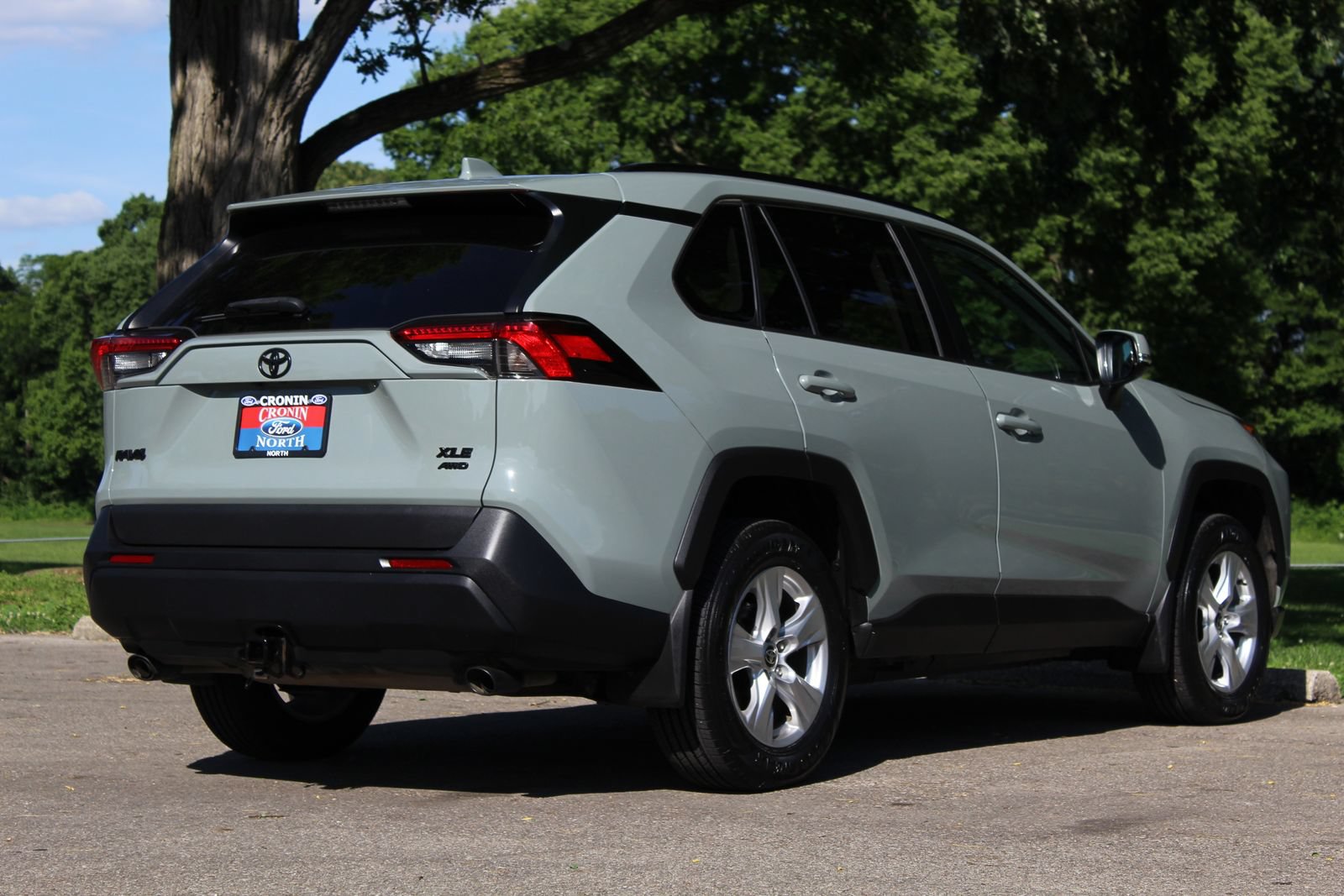 Used 2021 Toyota RAV4 XLE w/ Convenience Package AWD/4WD image 7