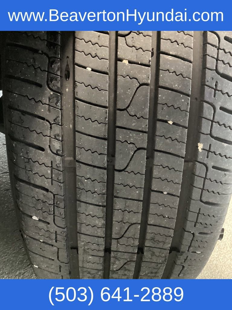 Used 2019 Toyota Corolla LE image 20