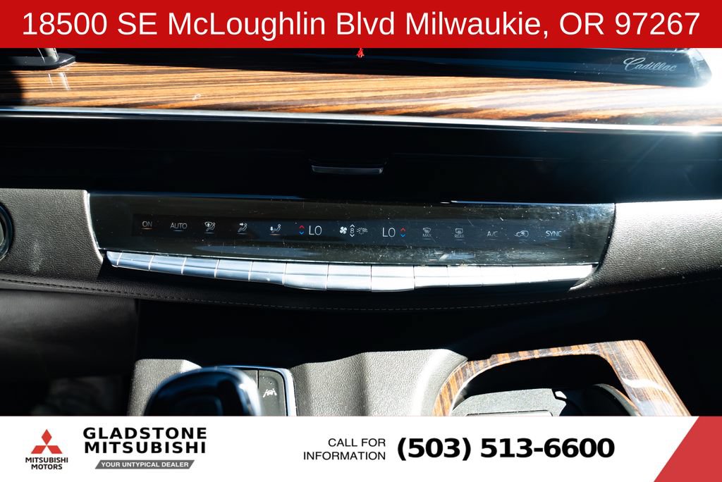 Used 2021 Cadillac Escalade ESV Premium Luxury w/ Performance Package AWD/4WD image 16