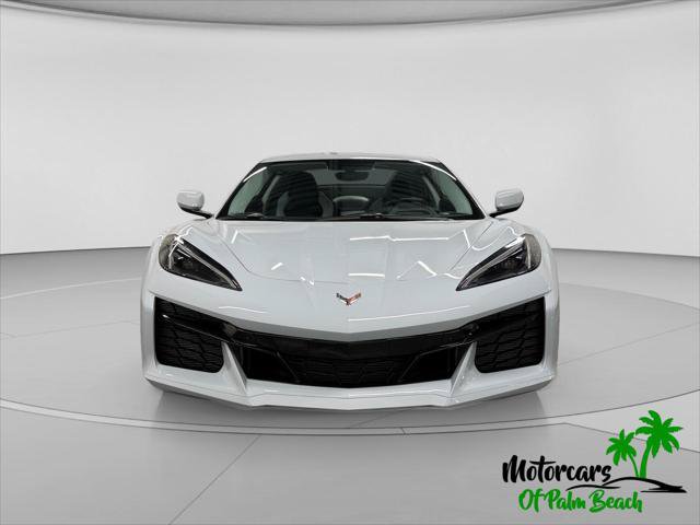 Used 2023 Chevrolet Corvette Z06 w/ Chrome Exterior Badge Package RWD image 8