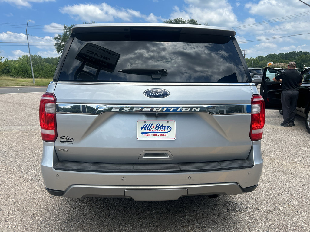 Used 2019 Ford Expedition XLT w/ Equipment Group 202A RWD image 12