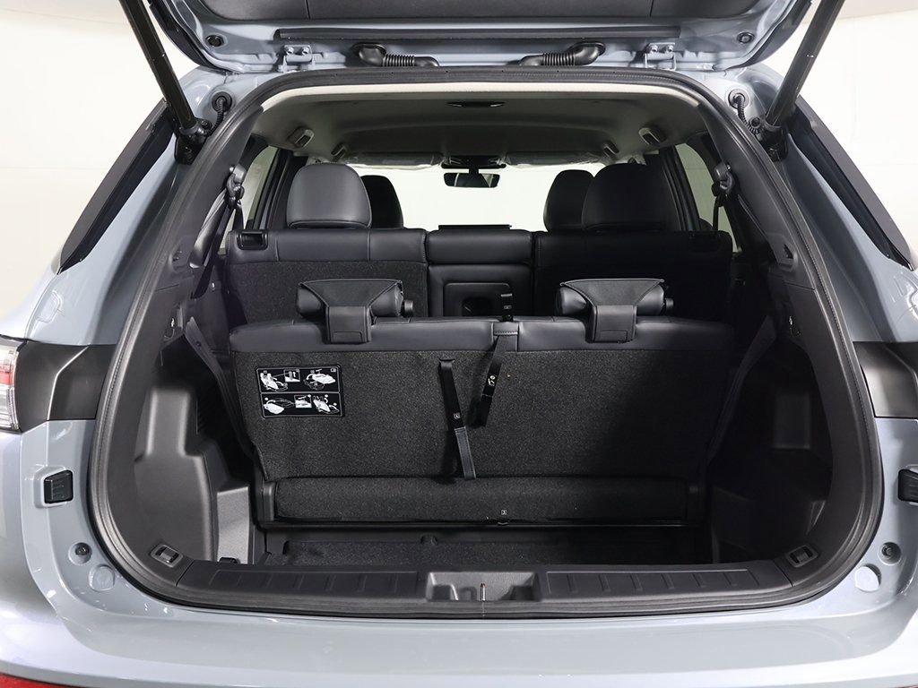 New 2026 Mitsubishi Outlander SE image 21