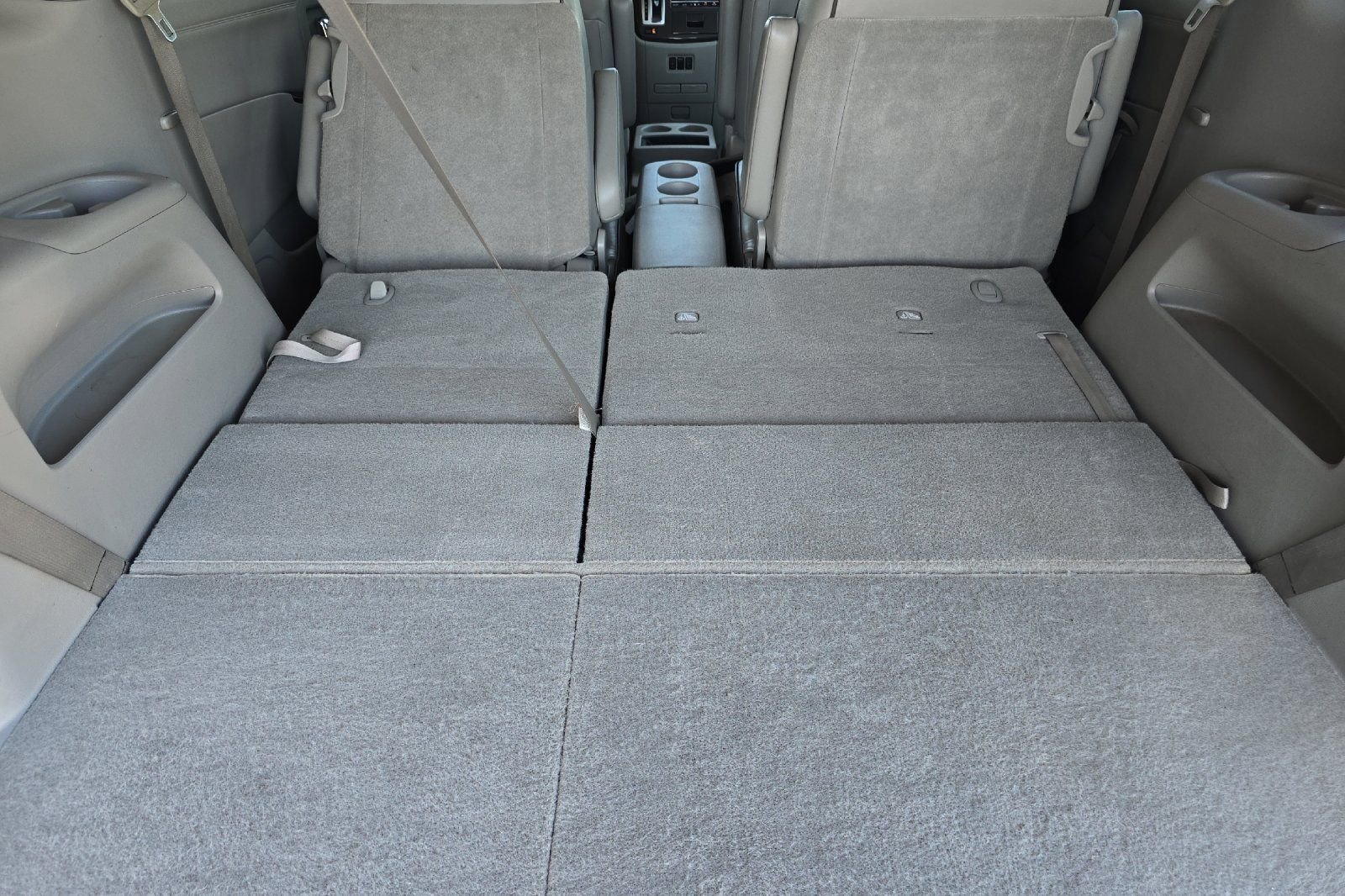 Used 2012 Nissan Quest SL FWD image 16