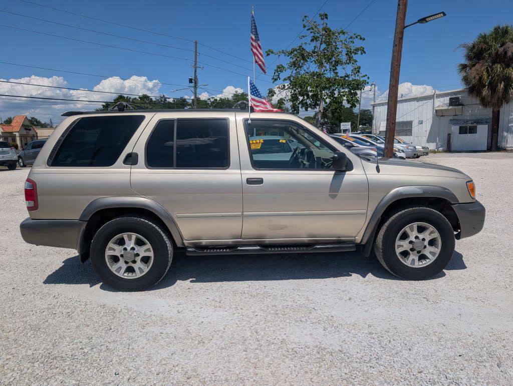 Used 2001 Nissan Pathfinder SE RWD image 8