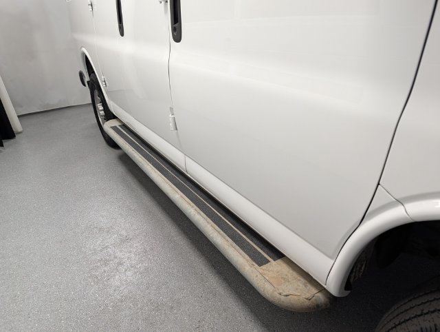 Used 2022 Chevrolet Express 2500 w/ Driver Convenience Package RWD image 3