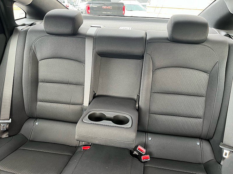 Used 2025 Chevrolet Malibu LT image 18