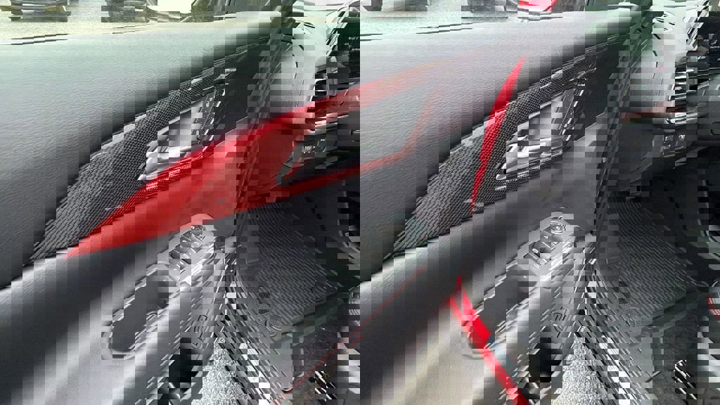 New 2026 Chevrolet Traverse RS image 12