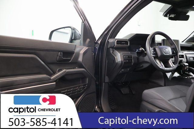 Used 2024 Toyota Tacoma SR5 AWD/4WD image 10