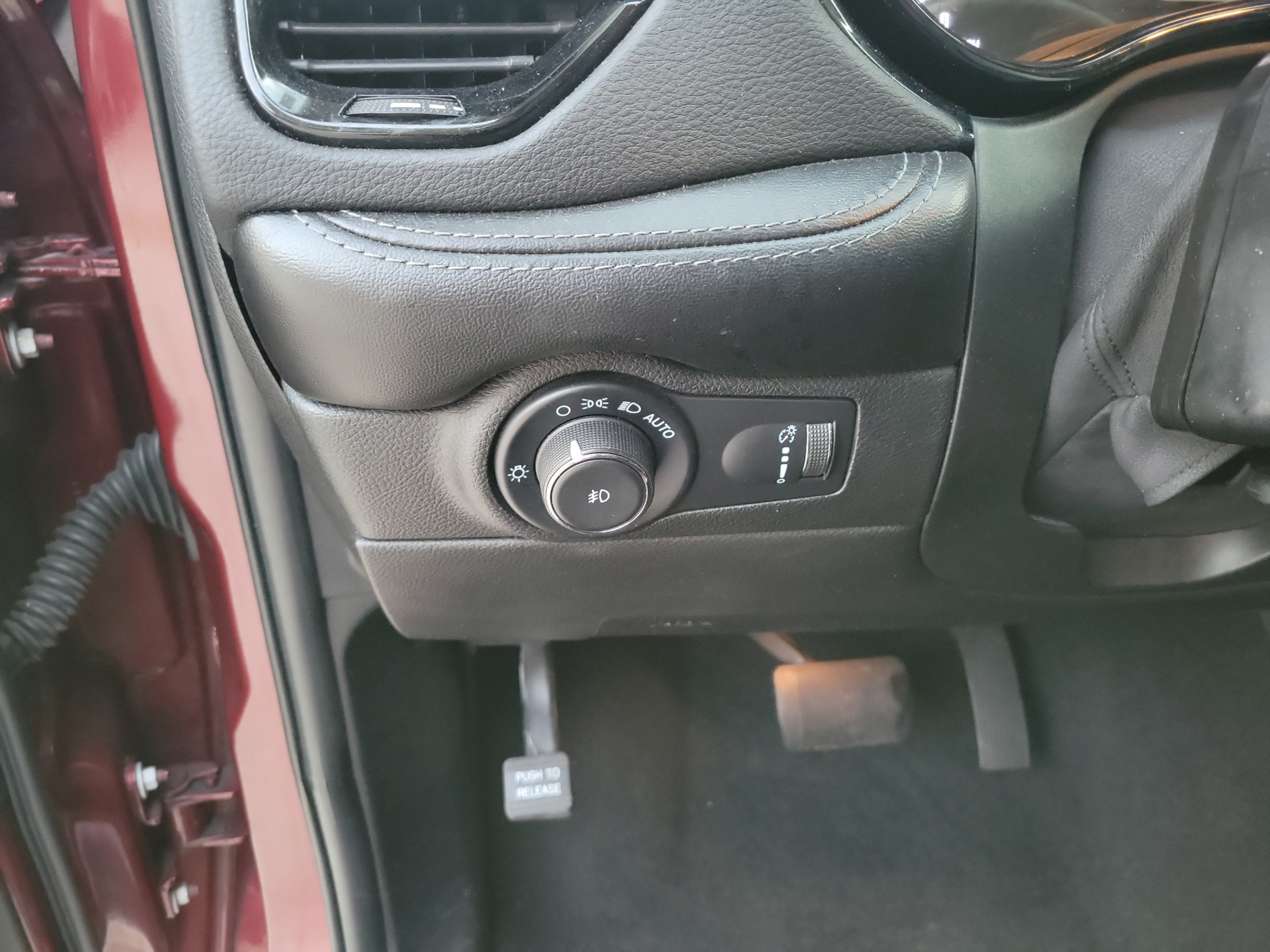 Used 2021 Dodge Durango SXT RWD image 29