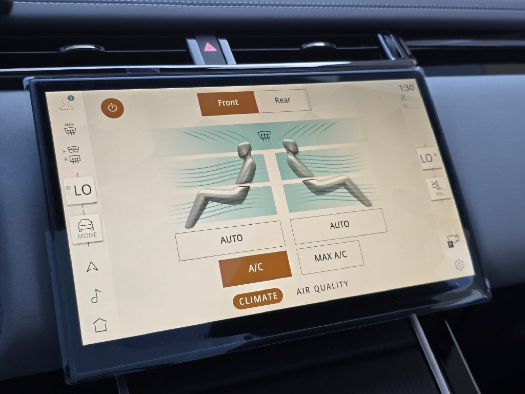 New 2026 Land Rover Range Rover Velar Belgravia AWD/4WD image 24