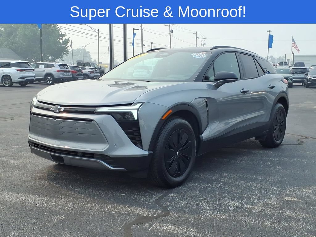 Used 2026 Chevrolet Blazer EV LT w/ Super Cruise Package AWD/4WD image 3