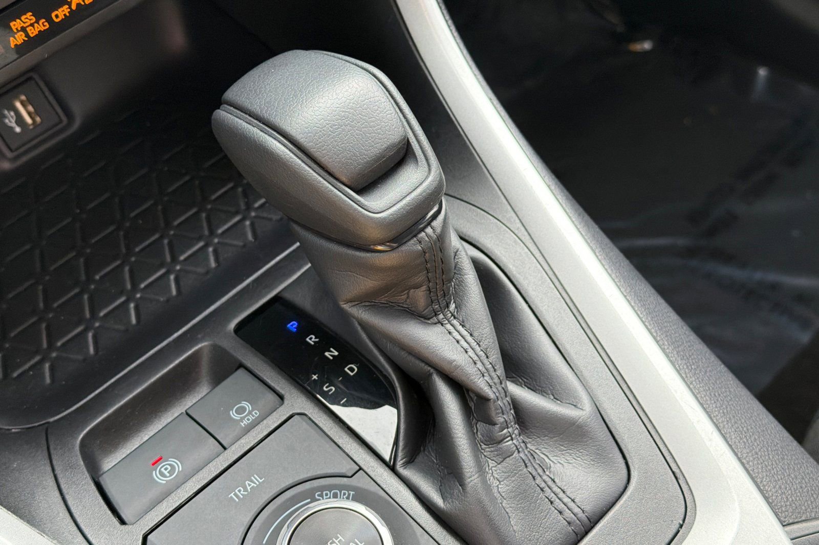 Certified 2025 Toyota RAV4 XLE image 25