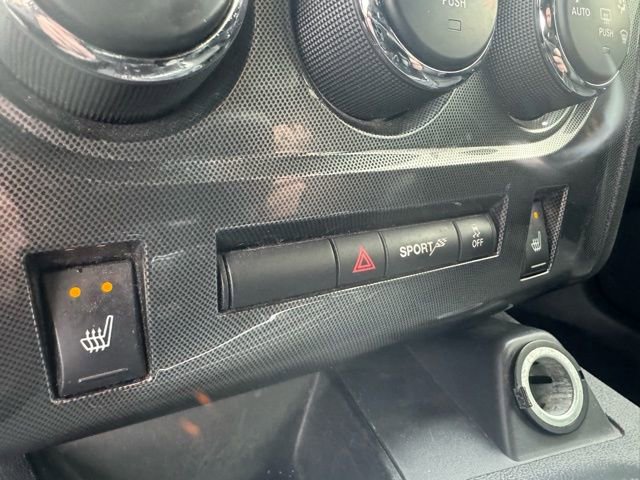 Used 2013 Dodge Challenger SXT image 17