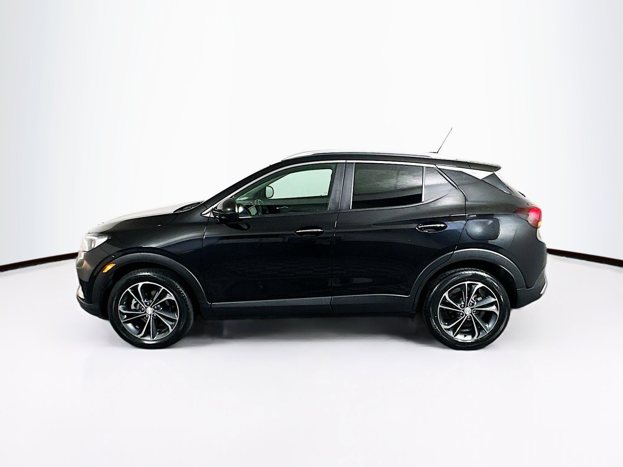 Used 2022 Buick Encore GX Select image 6