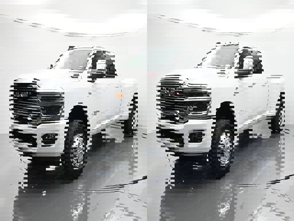 New 2026 RAM 3500 Laramie w/ Max Tow Package