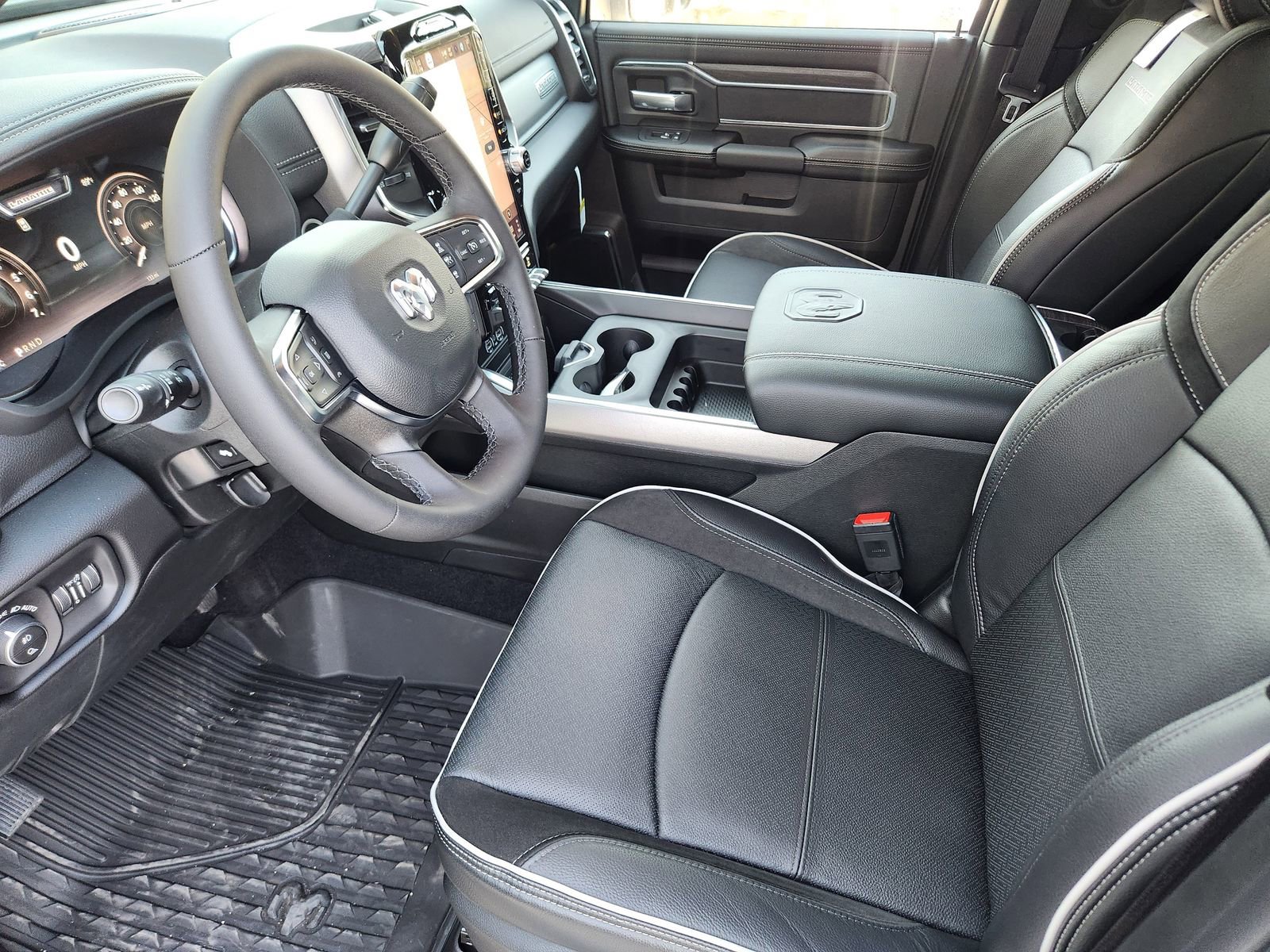 New 2026 RAM 2500 Laramie w/ Night Edition image 13