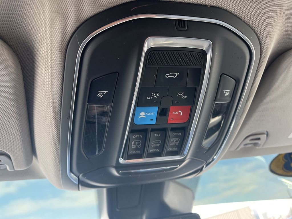 Used 2023 Jeep Wagoneer L Series III w/ Premium Group I image 26