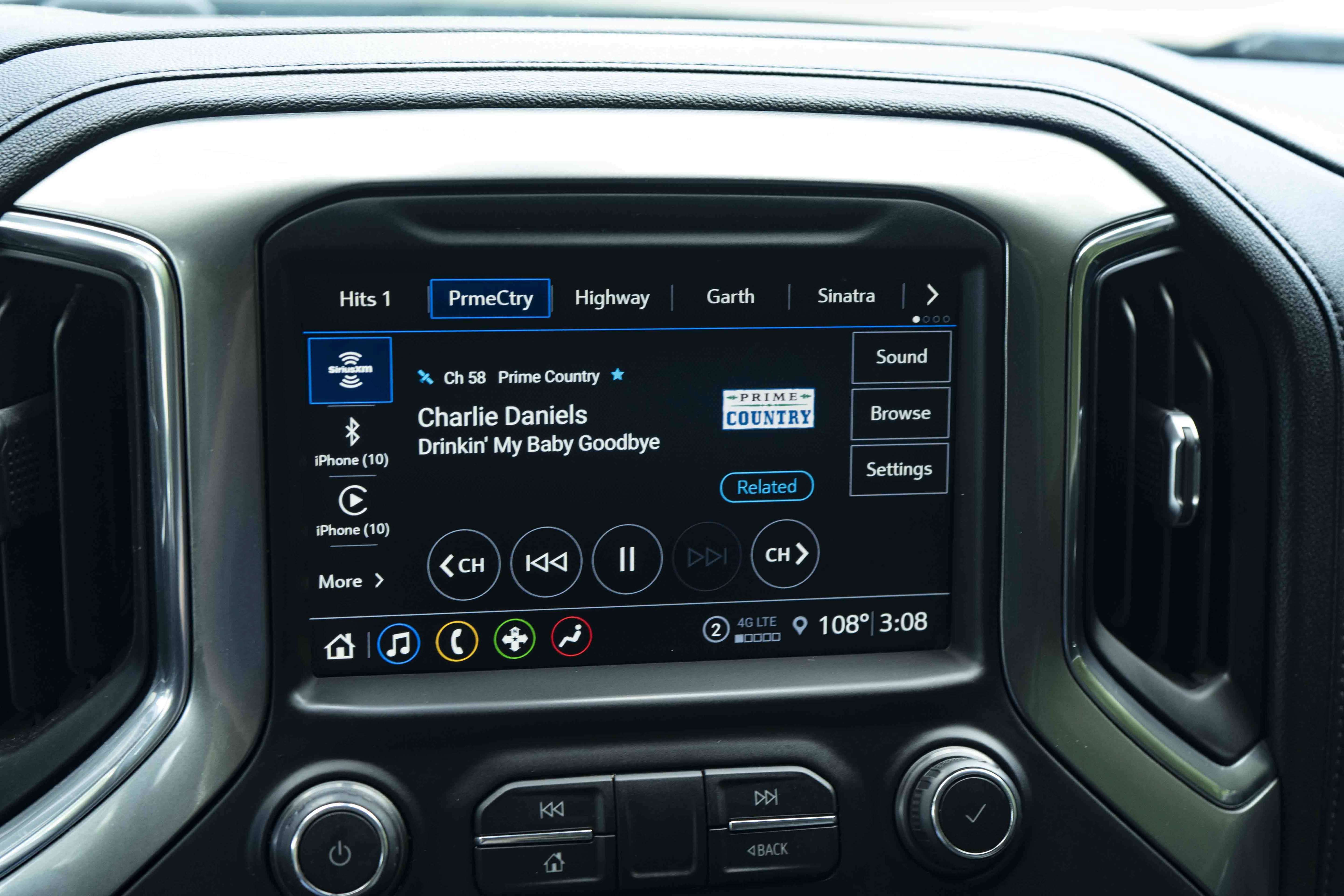 Used 2021 Chevrolet Silverado 1500 LT Trail Boss w/ Convenience Package II AWD/4WD image 28