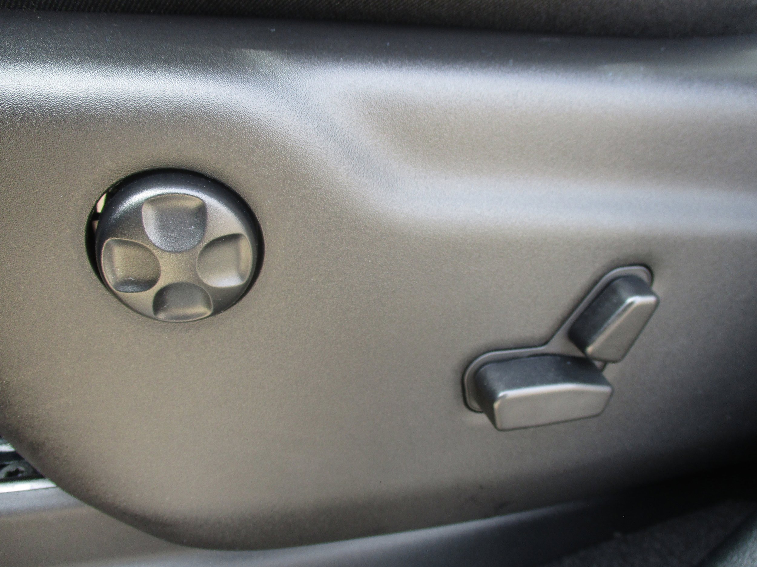 Used 2024 Dodge Durango GT AWD/4WD image 38
