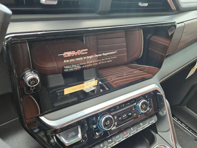 New 2026 GMC Sierra 2500 Denali Ultimate AWD/4WD image 14